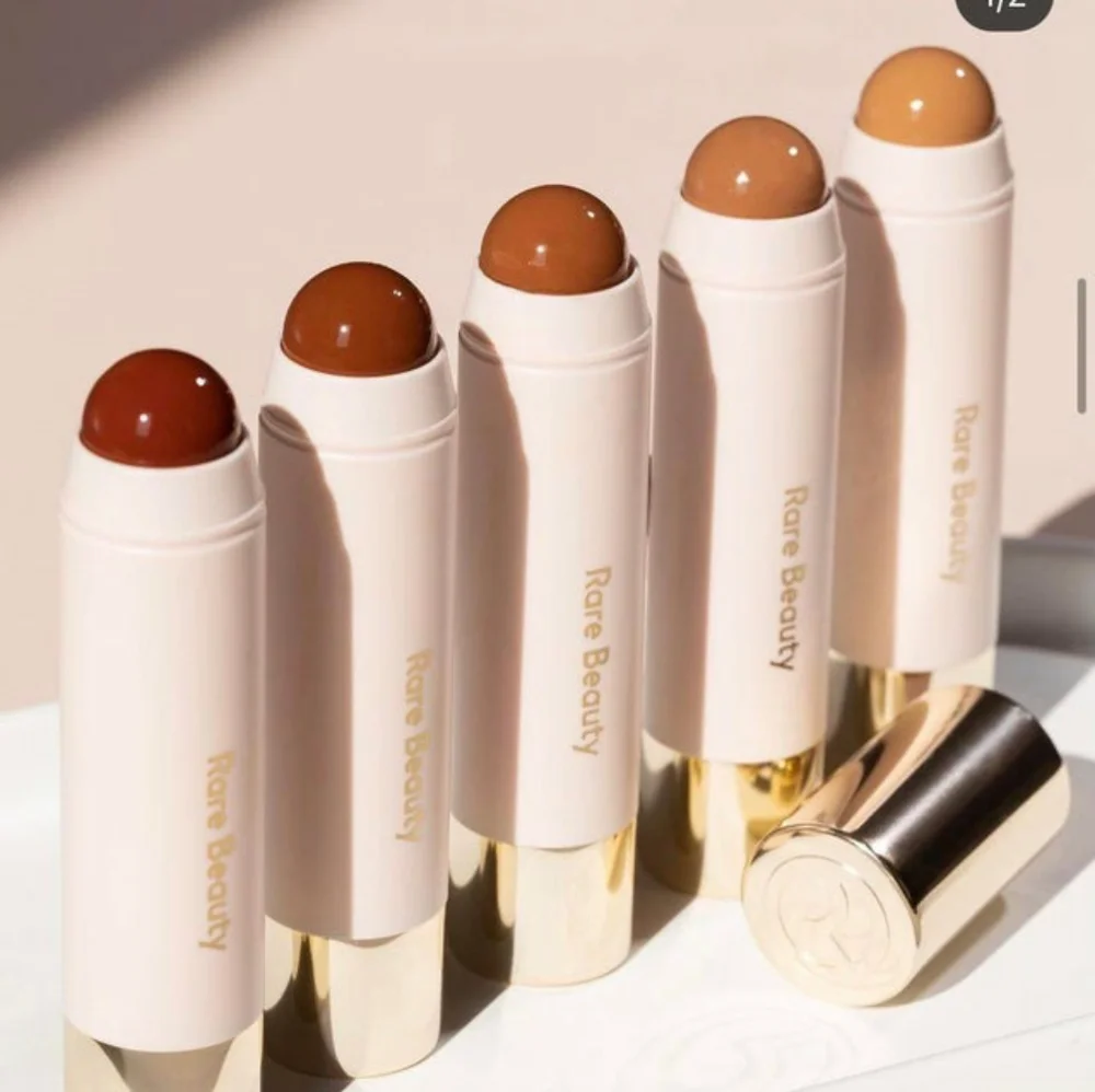 🫐Face Need🫐BNIB Rare Beauty Fullsize POWER BOOST Effortless Bronzer Stick!$30R